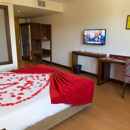 Palace E Monte Rio Hotel 4*