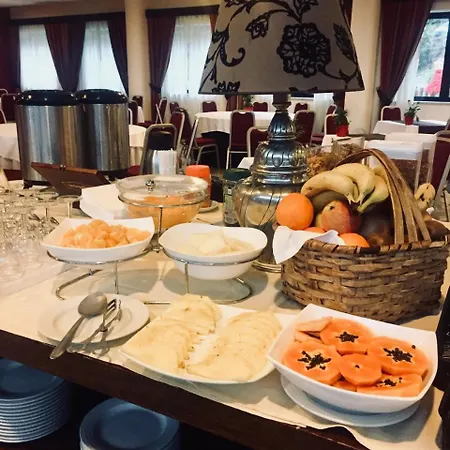 Palace E Monte Rio Hotell 4*