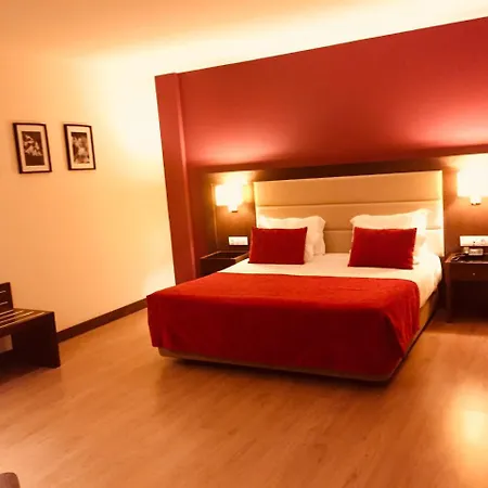 Hotel & Spa Monte Rio 4* 테르마스 드 상 페드루 두 술
